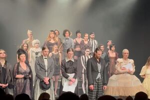 Актори заявили, що приблизно 80% їхніх колег у театрі постраждали від сексуальних домагань Білоуса