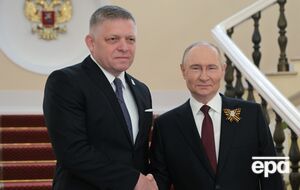 Голова партії ODS Павел Мацко зазначив, що Фіцо (на фото ліворуч) вирішив не "намагатися вжити таких заходів, щоб Словаччина була частиною миру і стояла на правильному боці історії"