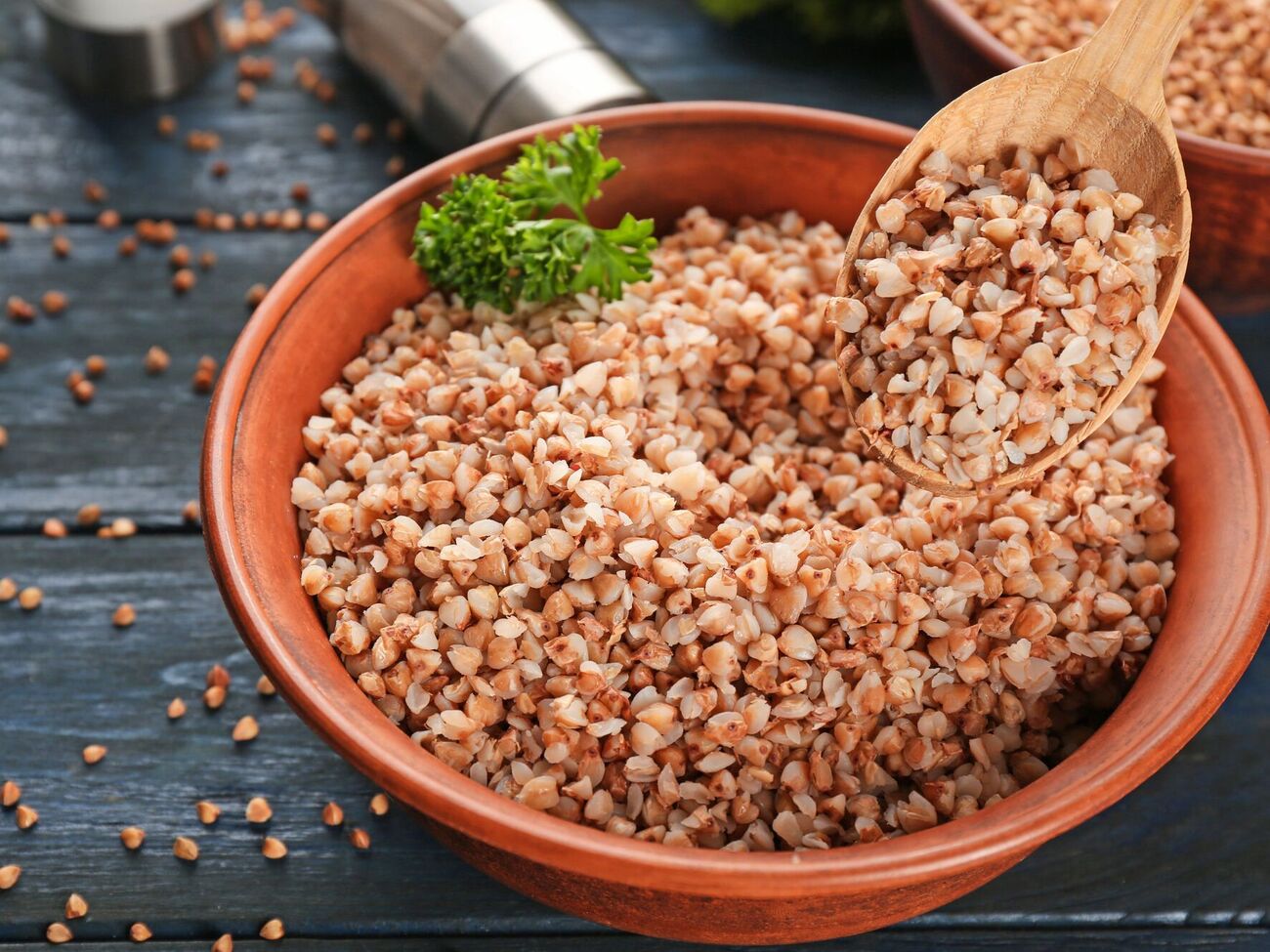 Не стоит долго обжаривать гречку на сильном огне