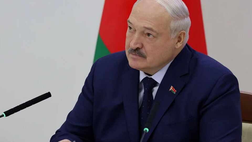 Беларусь предоставила для российской агрессии свою территорию, инфраструктуру, военные базы и т.п., говорится в материале