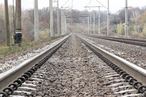 В оккупированной части Запорожской области поезд сошел с рельсов после взрыва