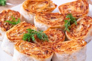 Для блюда вам понадобятся пять круглых лавашей