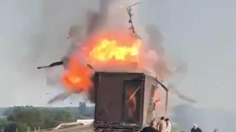 Росіянин заліз у фуру із дронами