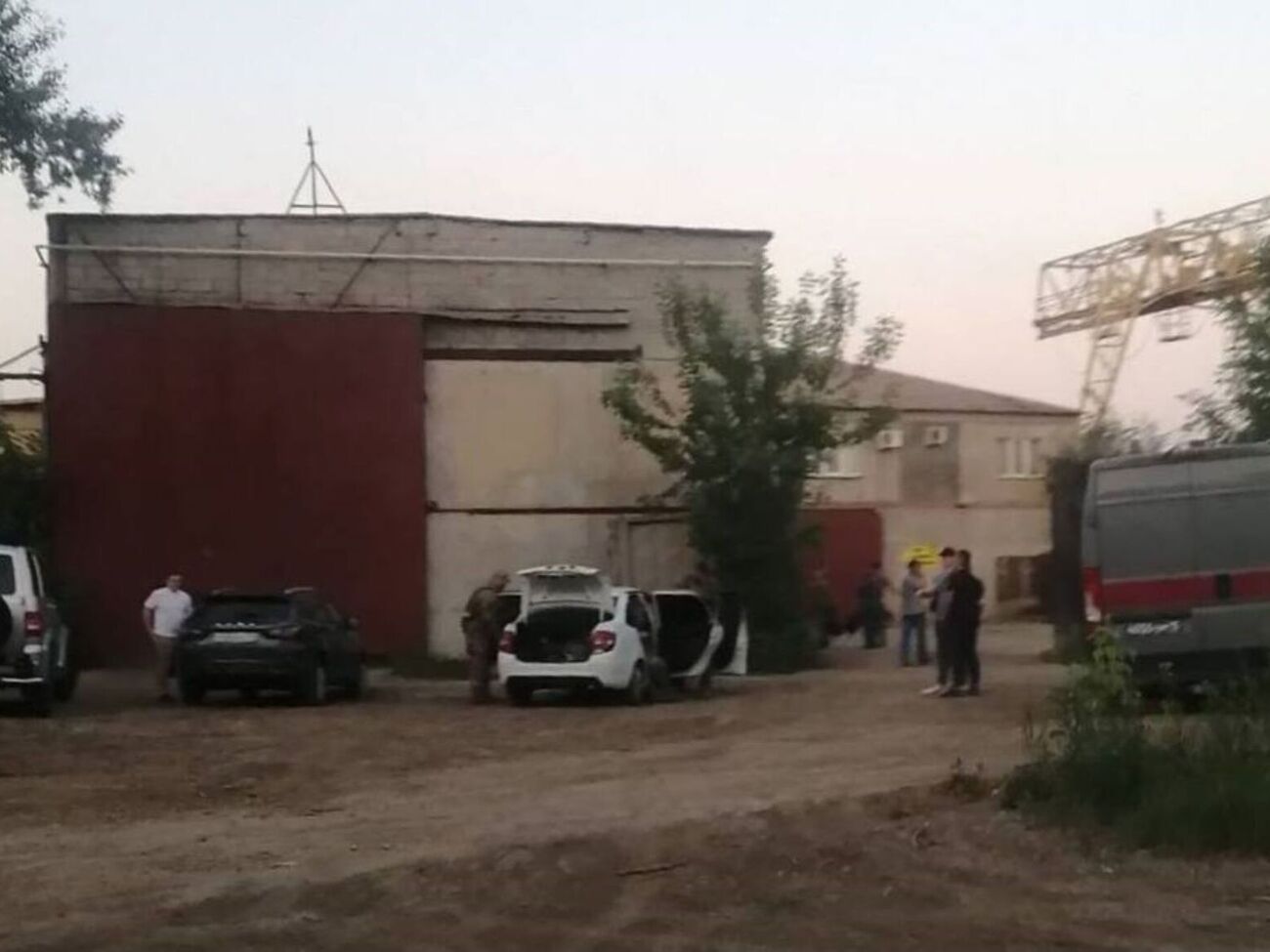 Помещение, где могли собирать дроны, сдавали в аренду за 350 тыс. руб. Устройства туда, предположительно, доставили из Казахстана