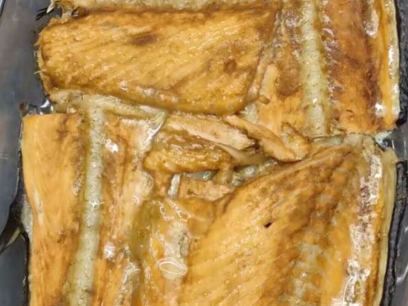 Для заправки возьмите лимонный сок, соевый соус и чеснок