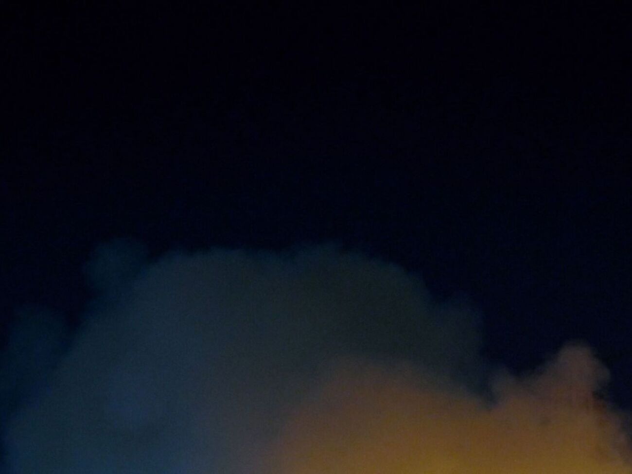 Местные власти сообщили о работе ПВО в Курске. Также мониторы пишут о движении БПЛА в сторону металлургического комбината и аэродрома в Липецке