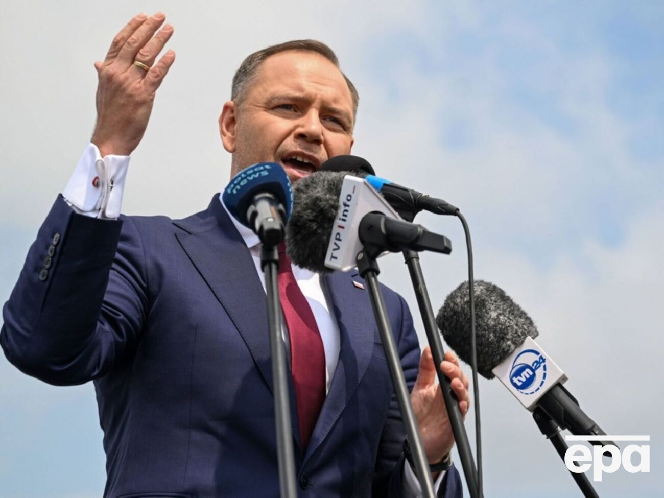 По обновленным данным, лидирует Навроцкий с отрывом в 1,4%