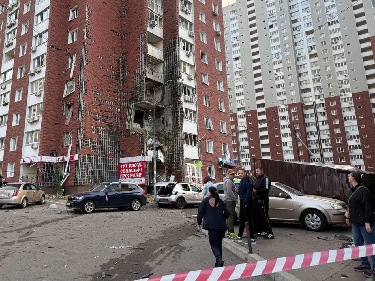 Повреждения есть в семи районах Киева, пишут в КГВА