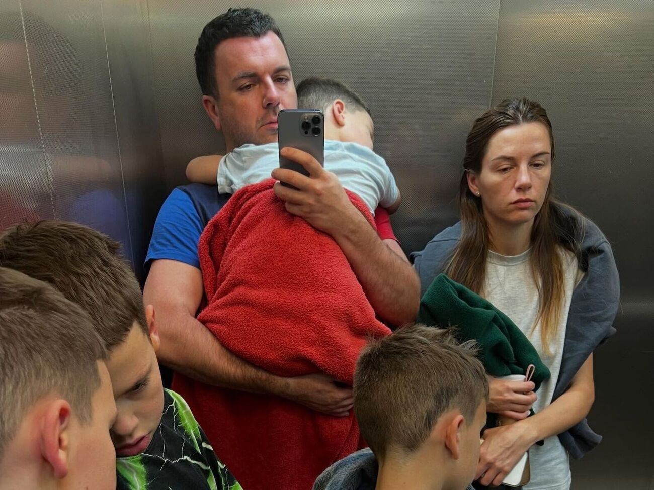 Решетник вместе с женой и детьми прятался от обстрелов на паркинге