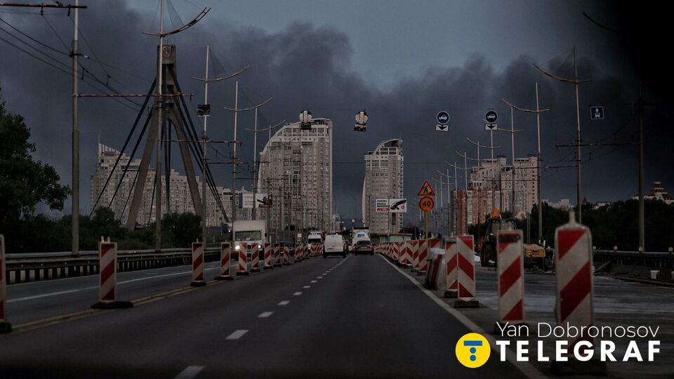 Власти Киева сообщили, что в результате ночной российской атаки есть повреждения в семи районах из 10