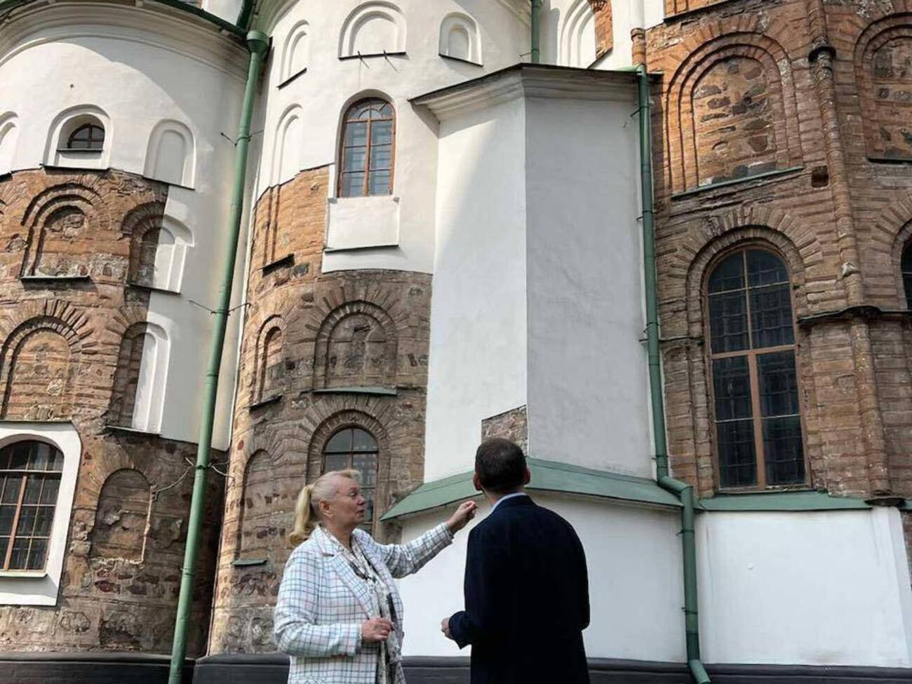 Храм XI века попал под обстрел