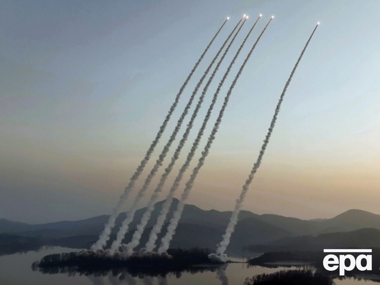 КНДР передає РФ свою зброю