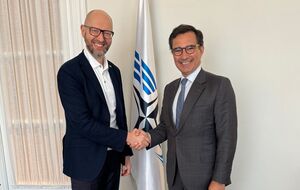 Яценюк провів зустріч із президентом Парламентської асамблеї НАТО