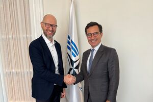 Яценюк провів зустріч із президентом Парламентської асамблеї НАТО