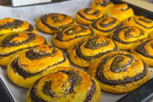 Выпекайте в разогретой до 180 °C духовке 20 минут