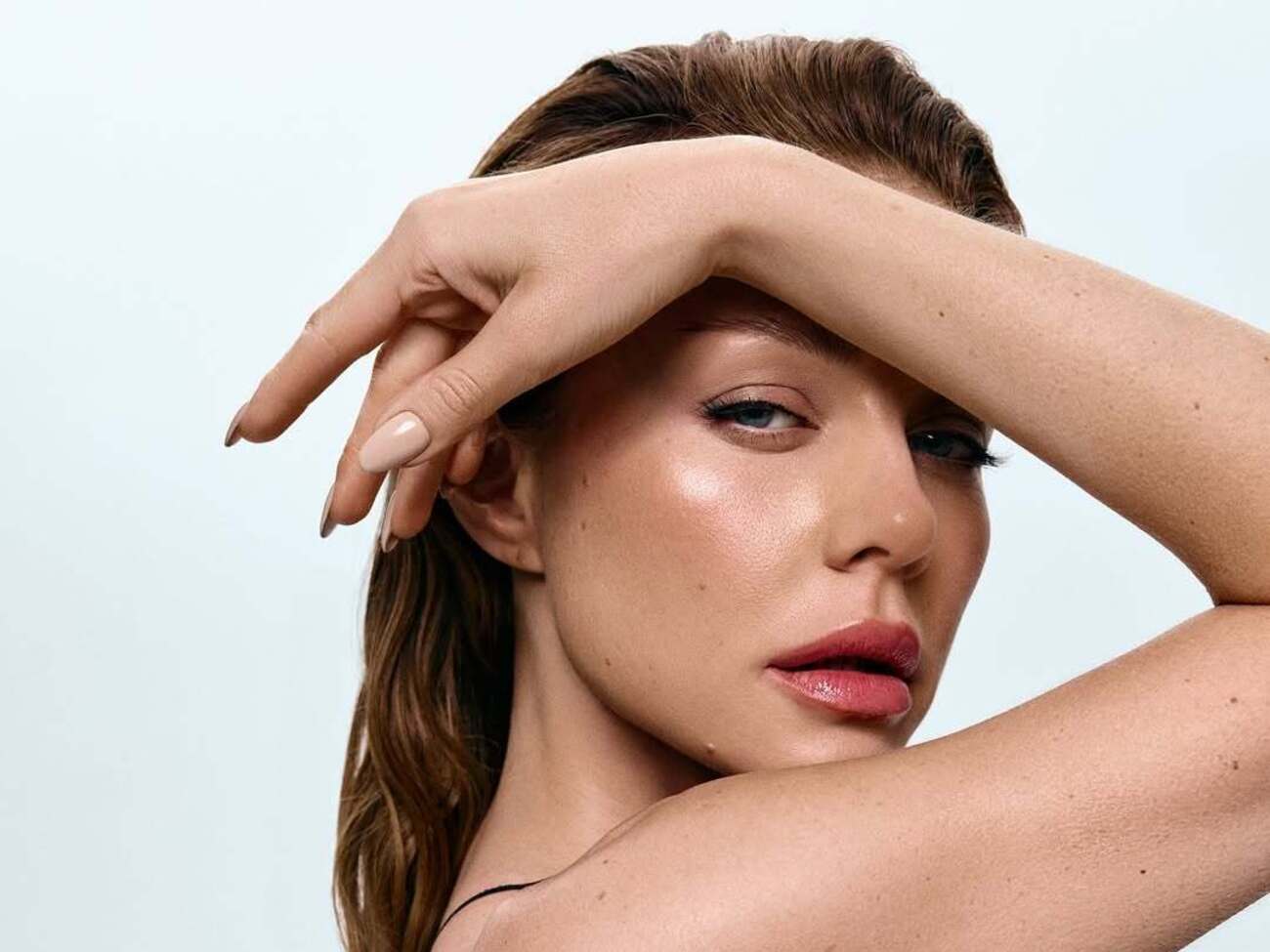 Тина Кароль выбирает блестящую одежду