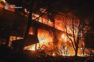 На местах попадания дронов в Харькове произошли пожары