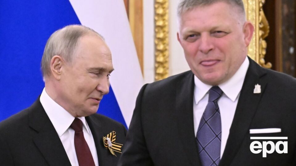 По словам словацкого премьера (на фото справа), его страна не поддержит 18-й пакет санкций ЕС против РФ