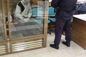 По словам освобожденных украинских пленных, россияне избивали Хаббарда, заставляли его стоять, а также давали мало еды и плохо лечили