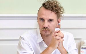 Клопотенко реагирует на хейт с юмором