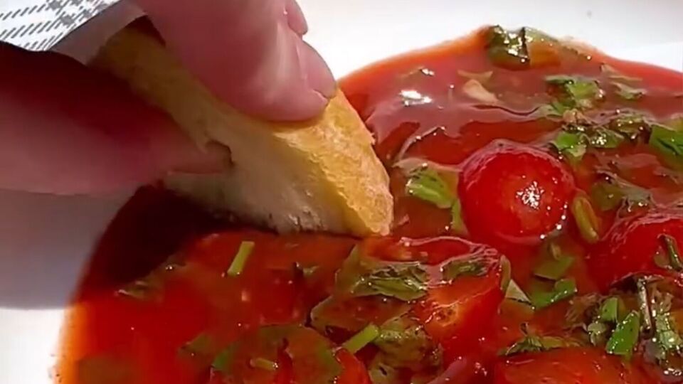 Закуска к шашлыку получается невероятно вкусная