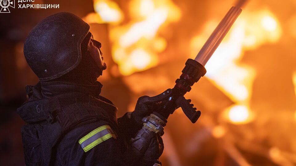 Пожар произошел в Новобаварском ТЦК