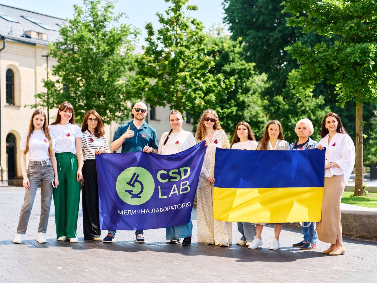 Команда мережі медичної лабораторії CSD LAB здала плазму на підтримку українців