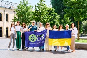 Команда сети медицинской лаборатории CSD LAB сдала плазму в поддержку украинцев