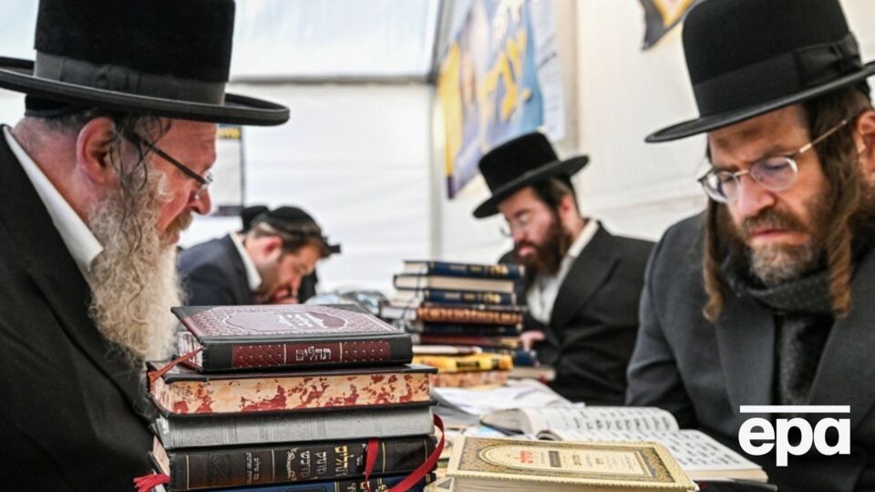 РАН РФ: Ортодоксальні євреї, а також баптисти "систематично" відмовляються від вакцинації