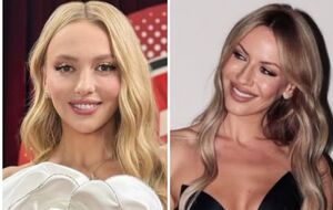 Свої довгі ноги Полякова й Нікітюк часто публікують у мережі