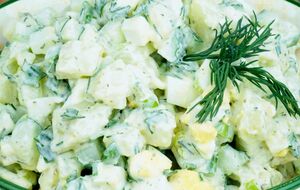 Для салата вам понадобится 550 г кабачков