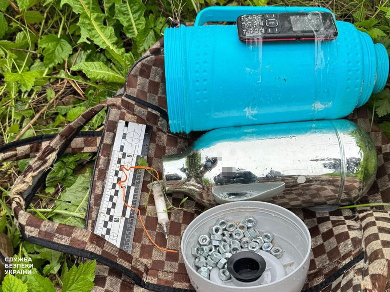 Оккупанты пытались завербовать несовершеннолетнюю девушку и взорвать ее