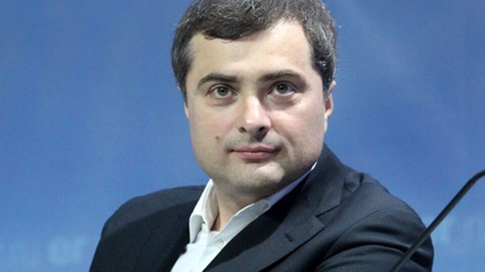 Сивкович встречался с Сурковым (на фото) в Москве