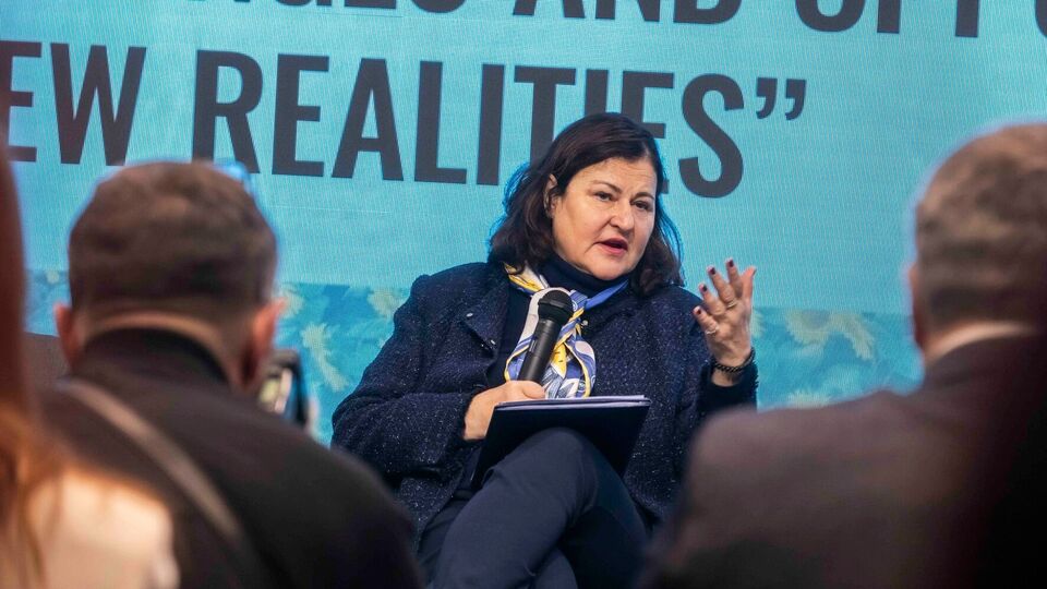 Матернова: Я не думаю, что война является преградой