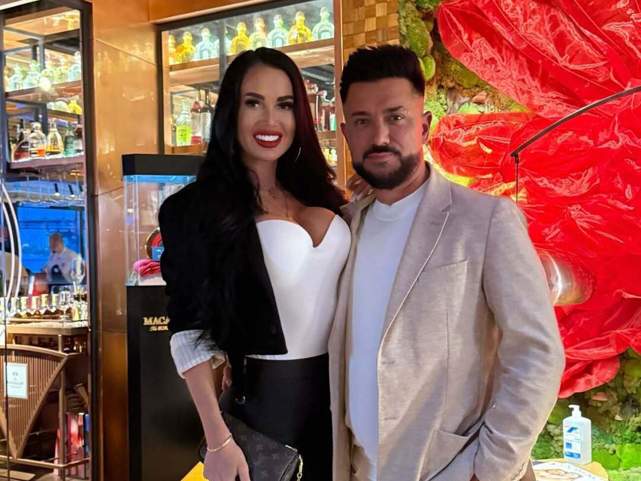 Налчаджиоглу й Оверковська зустрічаються із квітня 2025 року