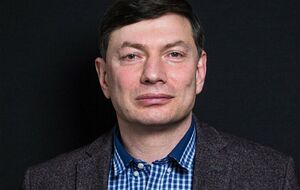 Пропаганда придумала какой-то День России. Странно, что не 1 апреля