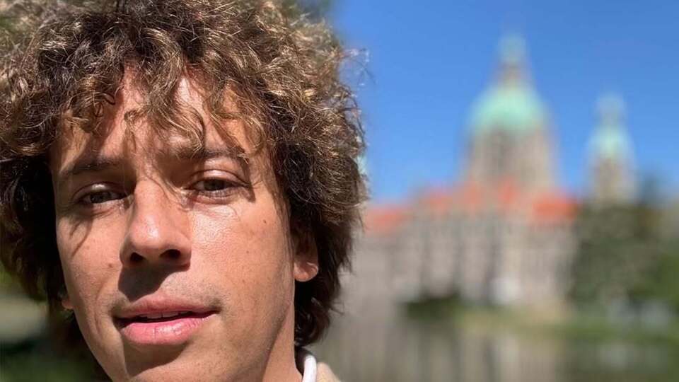 Галкин показал фото из личного архива