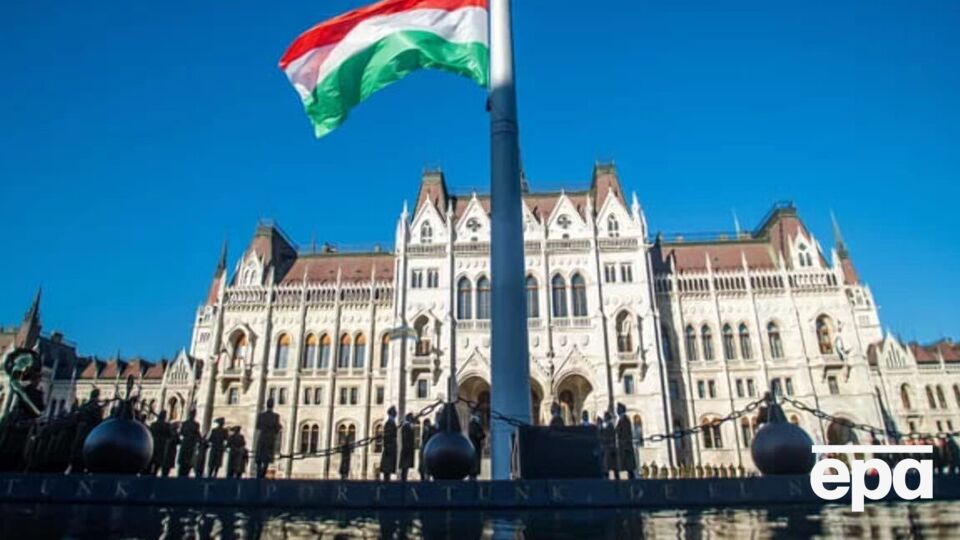 Как пишет VSquare, "это была политически мотивированная реакция"