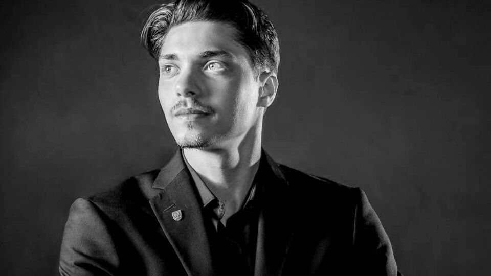 Как пишет местное издание "Полтавщина", речь идет о 22-летнем Саиде Кирпичникове, который был владельцем одной из чайных в Полтаве