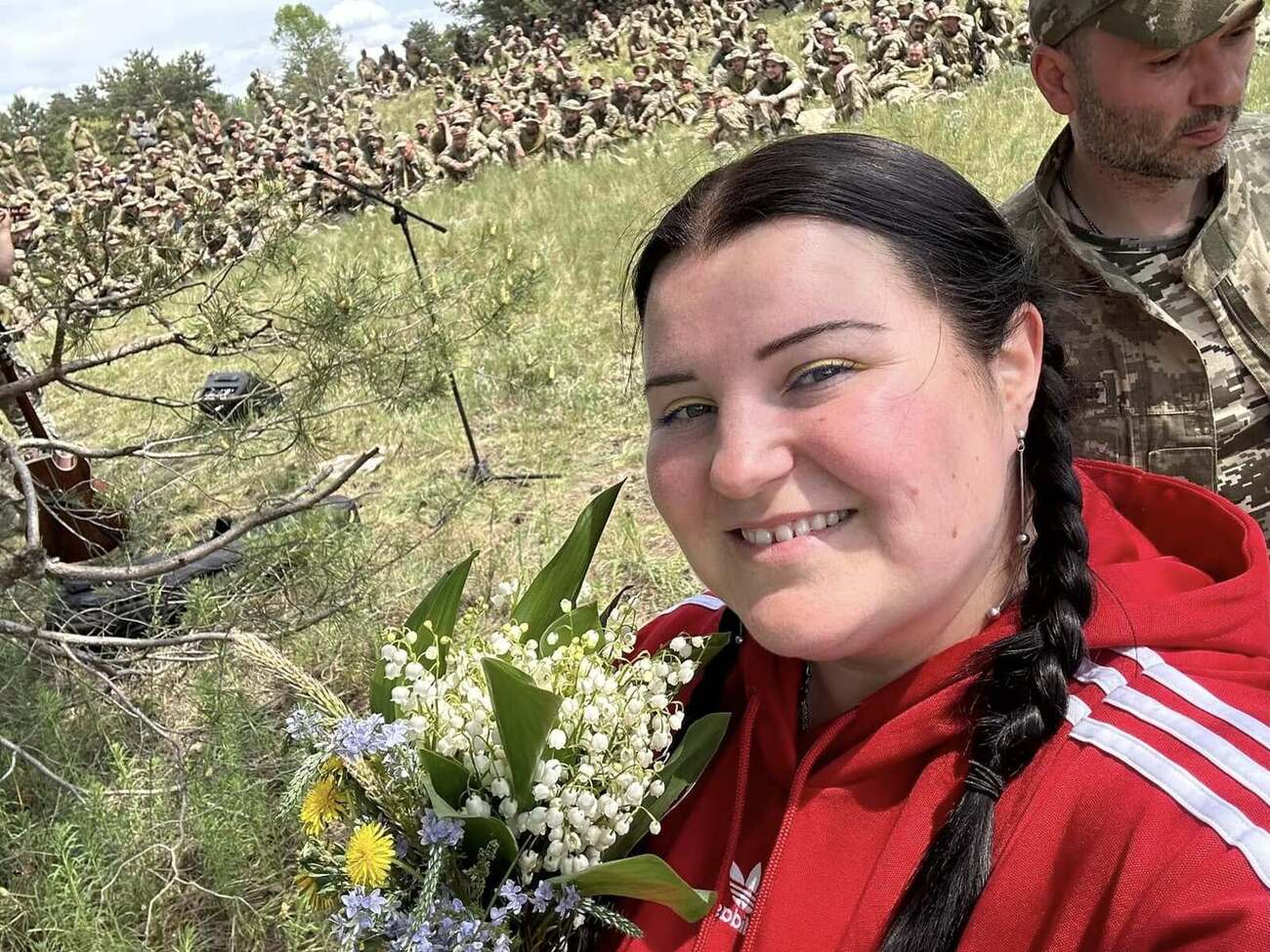 У новому кліпі alyona alyona знімалися військовослужбовці й енергетики ДТЕК