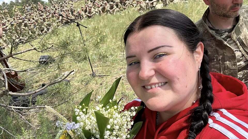 В новом клипе alyona alyona снимались военнослужащие и энергетики ДТЭК