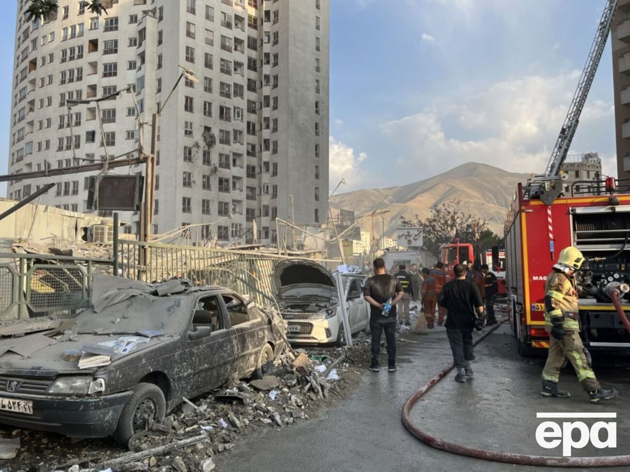 Прямых подтверждающих разведданных нет, однако американские чиновники считают, что израильская атака могла предусматривать попытку смены власти в Иране