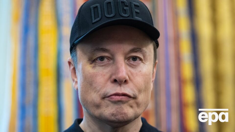 Маск: Хотя SpaceX зарабатывает миллиарды долларов на доставке астронавтов и грузов на МКС, я все равно хотел бы официально рекомендовать вывести ее с орбиты