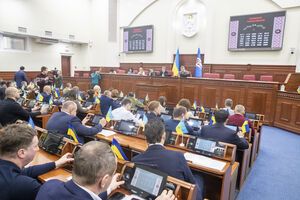 Заявления Витренко являются манипуляциями и введением людей в заблуждение, написал депутат Киевсовета Бондаренко