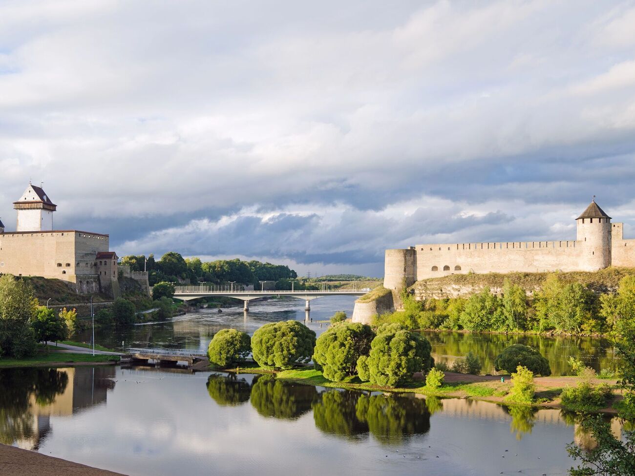 У Нарві переважає російське населення