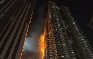 Из горящего здания эвакуировали жителей