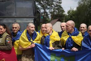 За тиждень було чотири обміни полоненими, зазначив Зеленський