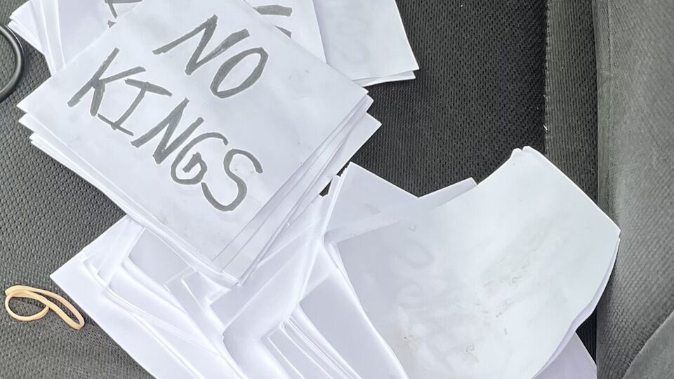 В машине нашли листовки