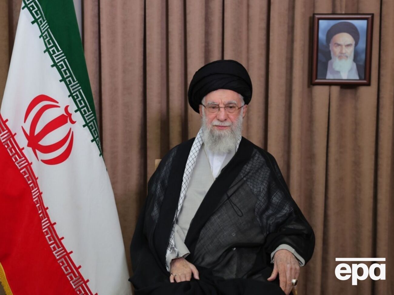 Трамп против убийства Хаменеи, отмечают собеседники журналистов