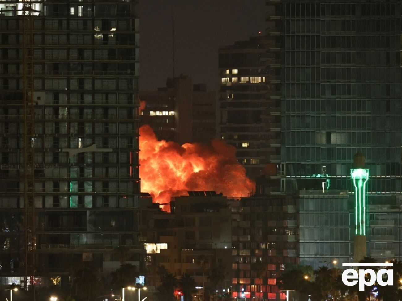 Иран атаковал Тель-Авив и Хайфу